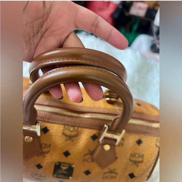 MCM COGNAC BOSTON BAG - Picture 12 of 14